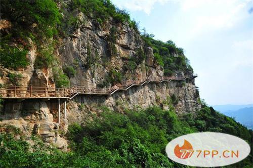 济南青铜山大峡谷好玩吗