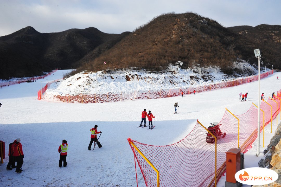 北京滑雪哪家强？不出京滑雪的正确姿势。（内含最全雪道图）