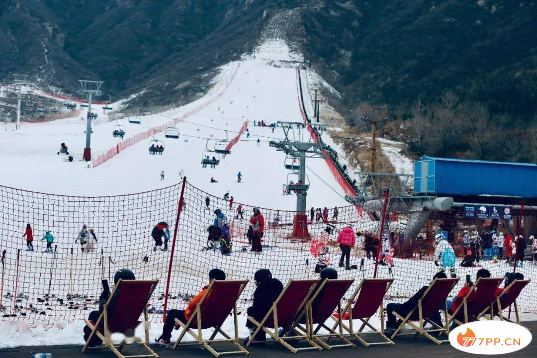 北京滑雪哪家强？不出京滑雪的正确姿势。（内含最全雪道图）